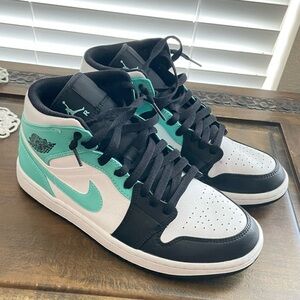 Air Jordan 1 Mid ‘Tropical Twist’ Igloo Men’s Sneakers 554724-132 US Size 8